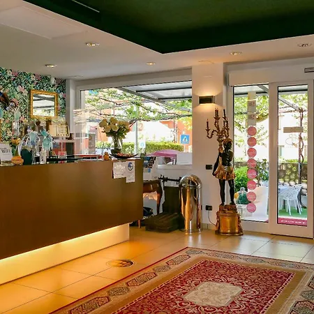 Отель Benaco ***s Гарда