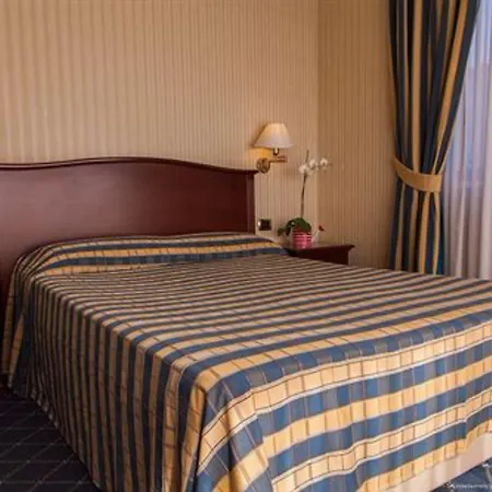 Отель Benaco ***s Гарда