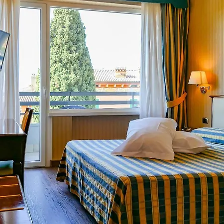 Hotel Benaco ***s