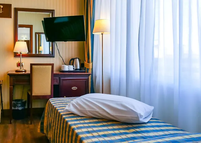 Hotell Benaco ***s 3*