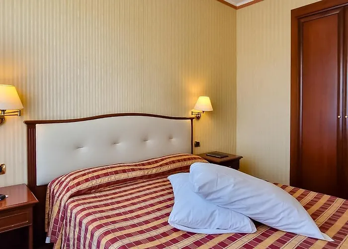 Hotell Benaco ***s 3*
