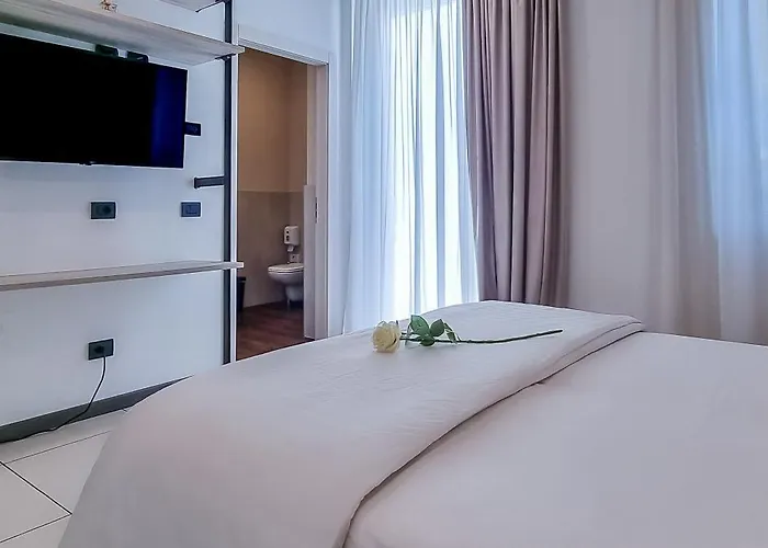 Benaco ***s Hotell