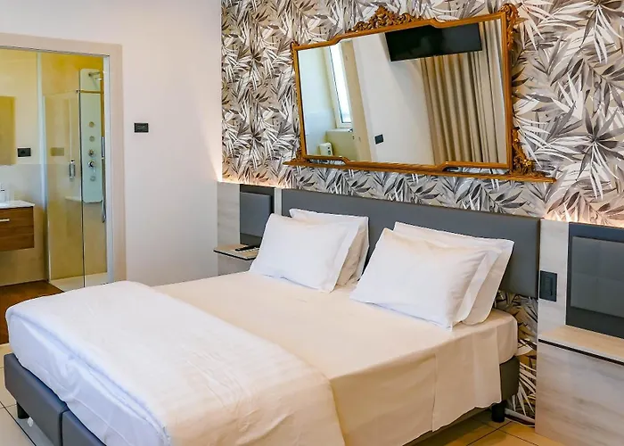 Hotell Benaco ***s 3*