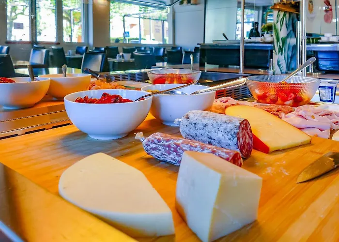 Benaco ***s מלון 3*