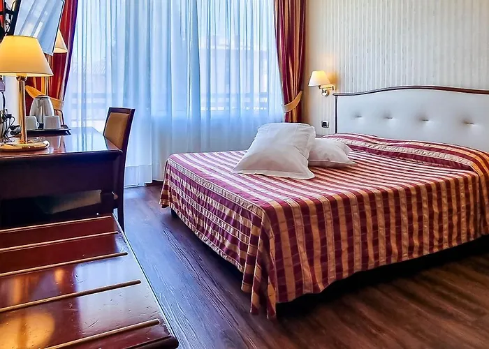 Benaco ***s 3* גארדה